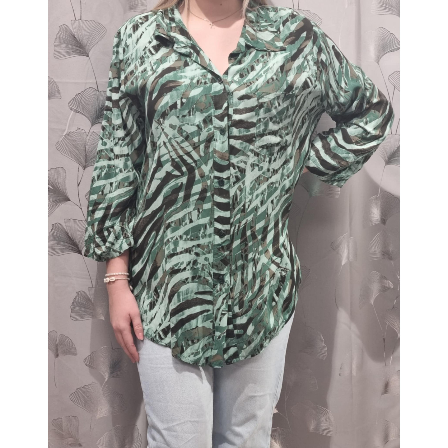 Chemise